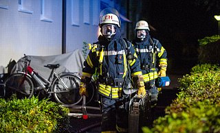 Mann stirbt bei Wohnungsbrand in Sennestadt - CHRISTIAN-MATHIESEN Mann stirbt bei Wohnungsbrand in Sennestadt - CHRISTIAN-MATHIESEN