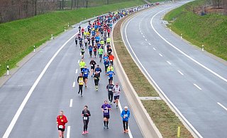 Beim vergangenen Mal nahmen mehr als 700 Läufer Vollgas auf der A33. - Melanie Wigger Beim vergangenen Mal nahmen mehr als 700 Läufer Vollgas auf der A33. - Melanie Wigger
