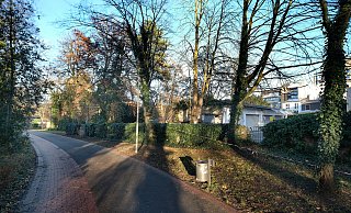 Wichtige Verbindung: Das Pättken neben dem Städtischen Gymnasium führt von den Parkplätzen am Wochenmarkt und auf dem Marktplatz zu den Geschäften in der Innenstadt. Eine Seite davon ist bislang weitgehend unbebaut. - Andreas Frücht Wichtige Verbindung: Das Pättken neben dem Städtischen Gymnasium führt von den Parkplätzen am Wochenmarkt und auf dem Marktplatz zu den Geschäften in der Innenstadt. Eine Seite davon ist bislang weitgehend unbebaut. - Andreas Frücht
