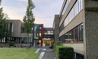 Wer wird bald ins Hiddenhauser Rathaus einziehen? Am 27. September entscheidet sich das in einer Stichwahl zwischen Ulrich Hempelmann (CDU) und Andreas Hüffmann (SPD). - Natalie Gottwald Wer wird bald ins Hiddenhauser Rathaus einziehen? Am 27. September entscheidet sich das in einer Stichwahl zwischen Ulrich Hempelmann (CDU) und Andreas Hüffmann (SPD). - Natalie Gottwald