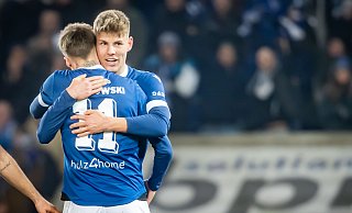 Julian Kania feiert gemeinsam mit Joel Grodowski einen seiner beiden Treffer im Spiel gegen den 1. FC Saarbrücken. - Sarah Jonek Julian Kania feiert gemeinsam mit Joel Grodowski einen seiner beiden Treffer im Spiel gegen den 1. FC Saarbrücken. - Sarah Jonek