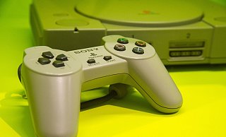 Die Videospielkonsole Playstation 1. - picture alliance Die Videospielkonsole Playstation 1. - picture alliance