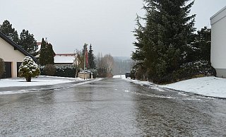 Die Straßen waren spiegelglatt. - (Symbolfoto): Pixabay Die Straßen waren spiegelglatt. - (Symbolfoto): Pixabay