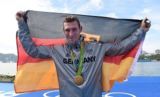 Sebastian Brendel wurde in Rio wie vier Jahre zuvor in London Olympiasieger im C1 über 1000 Meter. - picture alliance / dpa Sebastian Brendel wurde in Rio wie vier Jahre zuvor in London Olympiasieger im C1 über 1000 Meter. - picture alliance / dpa