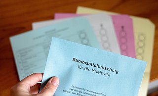 133 Bad Lippspringer müssen erneut ihre Briefwahlunterlagen ausfüllen. - Lena Henning 133 Bad Lippspringer müssen erneut ihre Briefwahlunterlagen ausfüllen. - Lena Henning