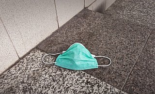 Einweg-OP-Masken gehören seit geraumer Zeit zum Stadtbild - auch als Wegwerfartikel. - Pixabay Einweg-OP-Masken gehören seit geraumer Zeit zum Stadtbild - auch als Wegwerfartikel. - Pixabay