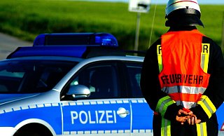 An der Autobahn 2 brannte eine Böschung. Die Feuerwehr ist ausgerückt. - Symbolfoto: Pixabay An der Autobahn 2 brannte eine Böschung. Die Feuerwehr ist ausgerückt. - Symbolfoto: Pixabay