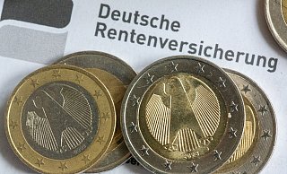 Die Bundesregierung verschiebt die Entscheidung über die geplante Rentenerhöhung. - Fernando Gutierrez-Juarez/dpa Die Bundesregierung verschiebt die Entscheidung über die geplante Rentenerhöhung. - Fernando Gutierrez-Juarez/dpa