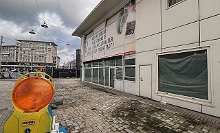 Seit einem Jahr hat sich am Pavillon auf dem Jahnplatz nichts getan. - Michael Schläger Seit einem Jahr hat sich am Pavillon auf dem Jahnplatz nichts getan. - Michael Schläger