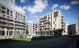 Verschiedene Wohnanlagen an einem Platz mit Kinderspielplatz im Quartier «Mitte Altona» in Hamburg. - Christian Charisius/dpa Verschiedene Wohnanlagen an einem Platz mit Kinderspielplatz im Quartier «Mitte Altona» in Hamburg. - Christian Charisius/dpa