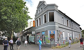 Die Anlieger schilderten Bürgermeister Tim Kähler bei einem Ortstermin im Juli ihre Sorgen im Bezug auf die Entwicklung des Quartiers. - Frank-Michael Kiel-Steinkamp Die Anlieger schilderten Bürgermeister Tim Kähler bei einem Ortstermin im Juli ihre Sorgen im Bezug auf die Entwicklung des Quartiers. - Frank-Michael Kiel-Steinkamp