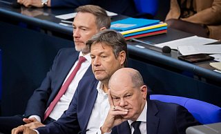 Bundeskanzler Olaf Scholz, Robert Habeck, Bundesminister für Wirtschaft und Klimaschutz, und Christian Lindner, Bundesminister der Finanzen. - Christoph Soeder/dpa Bundeskanzler Olaf Scholz, Robert Habeck, Bundesminister für Wirtschaft und Klimaschutz, und Christian Lindner, Bundesminister der Finanzen. - Christoph Soeder/dpa