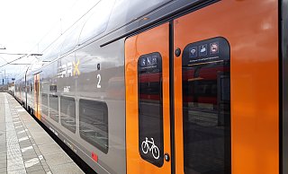 Die Linie RE 11 (RRX) verbindet nun wieder Düsseldorf, Dortmund, Hamm, Paderborn und Kassel-Wilhelmshöhe. - Simone Flörke Die Linie RE 11 (RRX) verbindet nun wieder Düsseldorf, Dortmund, Hamm, Paderborn und Kassel-Wilhelmshöhe. - Simone Flörke