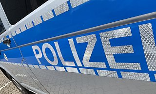 Die Polizei sucht nach gefährlichen Überholmanövern Zeugen und weitere Geschädigte. - Symbolbild: Jens Reddeker Die Polizei sucht nach gefährlichen Überholmanövern Zeugen und weitere Geschädigte. - Symbolbild: Jens Reddeker