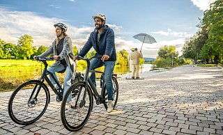 Der Weserradweg bei Höxter gehört zu den beliebtesten in ganz Deutschland und ist mehrfach ausgezeichnet. - Dominik Ketz Der Weserradweg bei Höxter gehört zu den beliebtesten in ganz Deutschland und ist mehrfach ausgezeichnet. - Dominik Ketz