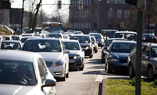 Verkehr aktuell am Montagmorgen. - Symbolfoto Oliver Krato Verkehr aktuell am Montagmorgen. - Symbolfoto Oliver Krato