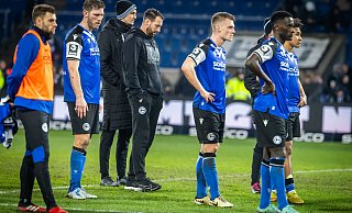 Die Niederlage gegen Viktoria Köln im Februar markierte den Tiefpunkt einer ohnehin schwierigen Saison für die Bielefelder Mannschaft. - Sarah Jonek Die Niederlage gegen Viktoria Köln im Februar markierte den Tiefpunkt einer ohnehin schwierigen Saison für die Bielefelder Mannschaft. - Sarah Jonek