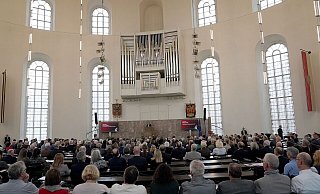Bundesinnenministerin Nancy Faeser spricht bei der Feier zum 175-jährigen Bestehen des Deutschen Turner-Bundes in Frankfurt am Main. - Hasan Bratic/dpa Bundesinnenministerin Nancy Faeser spricht bei der Feier zum 175-jährigen Bestehen des Deutschen Turner-Bundes in Frankfurt am Main. - Hasan Bratic/dpa