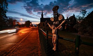 Viele Menschen nutzen die Osterfeiertage lieber für einen Kurzurlaub, als sie als christliches Ereignis anzusehen. - Thomas Banneyer/dpa Viele Menschen nutzen die Osterfeiertage lieber für einen Kurzurlaub, als sie als christliches Ereignis anzusehen. - Thomas Banneyer/dpa