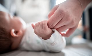 Die beliebtesten Vornamen entsprechen in Löhne erneut nicht dem Bundestrend. Im vergangenen Jahr waren die Eltern in der Werrestadt besonders einfallsreich. - Fabian Strauch/dpa Die beliebtesten Vornamen entsprechen in Löhne erneut nicht dem Bundestrend. Im vergangenen Jahr waren die Eltern in der Werrestadt besonders einfallsreich. - Fabian Strauch/dpa
