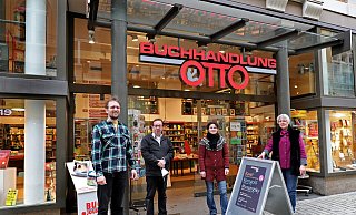 Wolf-Dietrich Otto mit Matthias Brandner, Rebecca Schimmel und Annette Müller. Zum Team gehören auch Regine Lohmeier, Christian Baum und Karin Rohlfs. - Frank-Michael Kiel-Steinkamp Wolf-Dietrich Otto mit Matthias Brandner, Rebecca Schimmel und Annette Müller. Zum Team gehören auch Regine Lohmeier, Christian Baum und Karin Rohlfs. - Frank-Michael Kiel-Steinkamp