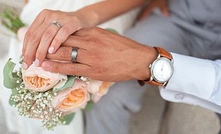 Ein Zeichen der Liebe: Herforder Ehepaare gehören laut einer Münchener Anwaltskanzlei zu den glücklichsten in Deutschland. - Symbolfoto: Pixabay Ein Zeichen der Liebe: Herforder Ehepaare gehören laut einer Münchener Anwaltskanzlei zu den glücklichsten in Deutschland. - Symbolfoto: Pixabay