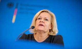Innenministerin Nancy Faeser hat die Kontrollen angeordnet. - Michael Kappeler/dpa Innenministerin Nancy Faeser hat die Kontrollen angeordnet. - Michael Kappeler/dpa