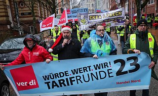 Seit Monaten kommt es im Einzelhandel immer wieder zu Warnstreiks. - Christian Charisius/dpa Seit Monaten kommt es im Einzelhandel immer wieder zu Warnstreiks. - Christian Charisius/dpa