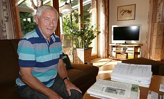 Aktenfresser: In zehn Jahren haben sich eine Menge Unterlagen bei Reiner Ebmeier angesammelt. - Thorsten Mailänder Aktenfresser: In zehn Jahren haben sich eine Menge Unterlagen bei Reiner Ebmeier angesammelt. - Thorsten Mailänder
