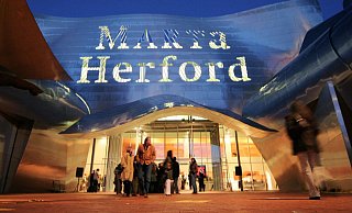 Die Mitarbeiter des Marta-Museums würden die Türen für Besucher gern wieder öffnen. - Frank-Michael Kiel-Steinkamp Die Mitarbeiter des Marta-Museums würden die Türen für Besucher gern wieder öffnen. - Frank-Michael Kiel-Steinkamp