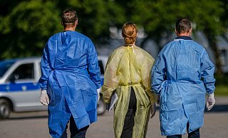 Gemeinsam auf Coronamission: Ordnungsamt und Gesundheitsamt in Bielefeld. - Andreas Zobe Gemeinsam auf Coronamission: Ordnungsamt und Gesundheitsamt in Bielefeld. - Andreas Zobe