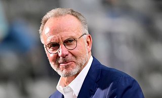 Karl-Heinz Rummenigge empfiehlt dem DFB und der Nationalmannschaft vor der WM mehr Demut. - Robert Michael/dpa-Zentralbild/Pool/dpa Karl-Heinz Rummenigge empfiehlt dem DFB und der Nationalmannschaft vor der WM mehr Demut. - Robert Michael/dpa-Zentralbild/Pool/dpa