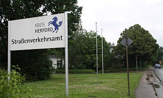 Das Straßenverkehrsamt in Kirchlengern könnte nach Herford umziehen. - Björn Kenter Das Straßenverkehrsamt in Kirchlengern könnte nach Herford umziehen. - Björn Kenter