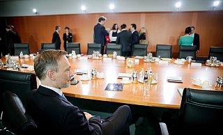 Bundedsfinanzminister Christian Lindner (FDP) in einer Sitzung des Bundeskabinetts im Bundeskanzleramt. - Kay Nietfeld/dpa Bundedsfinanzminister Christian Lindner (FDP) in einer Sitzung des Bundeskabinetts im Bundeskanzleramt. - Kay Nietfeld/dpa