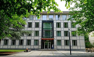 Um den Chefsessel im Rathaus Bad Oeynhausen und die Sitze im Stadtrat geht es bei der Kommunalwahl am 13. September. - Thorsten Gödecker Um den Chefsessel im Rathaus Bad Oeynhausen und die Sitze im Stadtrat geht es bei der Kommunalwahl am 13. September. - Thorsten Gödecker