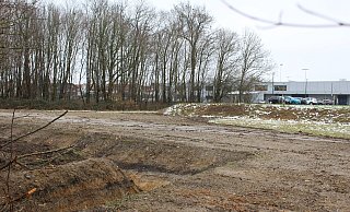 Auf dieser Fläche soll der Neubau entstehen. - Linda Schnepel Auf dieser Fläche soll der Neubau entstehen. - Linda Schnepel