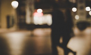 Die Polizei fahndet nach rund einem Dutzend Unbekannten. - Symbolbild: Pexels Die Polizei fahndet nach rund einem Dutzend Unbekannten. - Symbolbild: Pexels