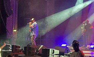 Pietro Lombardi gibt im Bielefelder Lokschuppen sein erstes Konzert nach den Vorwürfen der häuslichen Gewaltanwendung. - Heimo Stefula Pietro Lombardi gibt im Bielefelder Lokschuppen sein erstes Konzert nach den Vorwürfen der häuslichen Gewaltanwendung. - Heimo Stefula