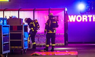 20 Einsatzkräfte waren am nächtlichen Einsatz in Schildesche vor Ort. - Mike-Dennis Müller 20 Einsatzkräfte waren am nächtlichen Einsatz in Schildesche vor Ort. - Mike-Dennis Müller