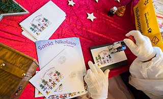 Viele Kinder wünschen sich in ihren Briefen Frieden vom Nikolaus. - Oliver Dietze/dpa Viele Kinder wünschen sich in ihren Briefen Frieden vom Nikolaus. - Oliver Dietze/dpa