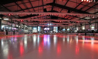 Eishockey-Mannschaft auf Eis gelegt: Das für Dienstag geplante Heimspiel des Herforder EV in der imos Eishalle "Im Kleinen Felde" droht nun ebenfalls auszufallen. - Jürgen Feyerabend feyerdragon pic art Eishockey-Mannschaft auf Eis gelegt: Das für Dienstag geplante Heimspiel des Herforder EV in der imos Eishalle "Im Kleinen Felde" droht nun ebenfalls auszufallen. - Jürgen Feyerabend feyerdragon pic art