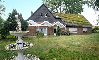 Das Anwesen an der Brockhagener Straße 285, das sich gleich hinter Isselhorst auf Bielefelder Boden befindet, soll Hauptsitz des neu gegründeten Riding Club Gütersloh werden. - Andreas Frücht Das Anwesen an der Brockhagener Straße 285, das sich gleich hinter Isselhorst auf Bielefelder Boden befindet, soll Hauptsitz des neu gegründeten Riding Club Gütersloh werden. - Andreas Frücht