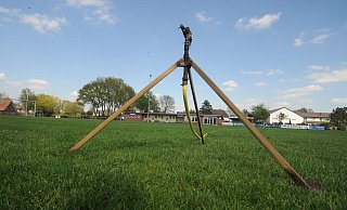 Wenn gespielt werden darf, dann kicken auch die Fußballer des TuS Dielingen auf einem Platz mit Naturrasen. Der wird berieselt. Zusätzlich möchte der Verein einen Kunstrasenplatz bauen. - Joern Spreen-Ledebur Wenn gespielt werden darf, dann kicken auch die Fußballer des TuS Dielingen auf einem Platz mit Naturrasen. Der wird berieselt. Zusätzlich möchte der Verein einen Kunstrasenplatz bauen. - Joern Spreen-Ledebur