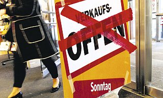 Schon wieder hat Verdi das Verbot eines verkaufsoffenen Sonntags vor Gericht erwirkt, quasi in letzter Minute. - Vornbäumen Schon wieder hat Verdi das Verbot eines verkaufsoffenen Sonntags vor Gericht erwirkt, quasi in letzter Minute. - Vornbäumen