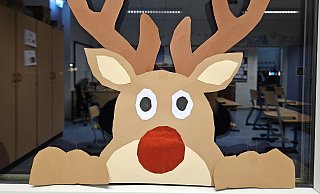 Das lustige Rentier sorgt für gute Weihnachtslaune an den Feiertagen. - Alexandra Stratmeier Das lustige Rentier sorgt für gute Weihnachtslaune an den Feiertagen. - Alexandra Stratmeier