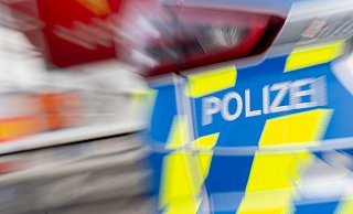 Die Polizei im Kreis Paderborn bittet um Hinweise von Zeugen. - dpa Die Polizei im Kreis Paderborn bittet um Hinweise von Zeugen. - dpa