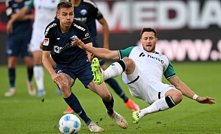 SCP-Spieler Filip Bilbija (l.) im Duell gegen Hannovers Enzo Leopold. - Imago Images SCP-Spieler Filip Bilbija (l.) im Duell gegen Hannovers Enzo Leopold. - Imago Images