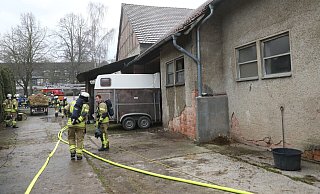 In dem Gebäude standen auch mehrere Kutschen und ein großer Traktor. - Simone Flörke In dem Gebäude standen auch mehrere Kutschen und ein großer Traktor. - Simone Flörke