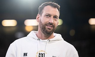 Arminia-Trainer Mitch Kniat hat mit den Bielefeldern in dieser Saison noch Großes vor. Am Dienstag geht es für den Tabellendritten daheim gegen den SV Wehen Wiesbaden wieder um drei Punkte im Kampf um den Aufstieg in die 2. Liga. - Teresa. Kroeger Arminia-Trainer Mitch Kniat hat mit den Bielefeldern in dieser Saison noch Großes vor. Am Dienstag geht es für den Tabellendritten daheim gegen den SV Wehen Wiesbaden wieder um drei Punkte im Kampf um den Aufstieg in die 2. Liga. - Teresa. Kroeger