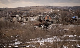 Die ostukrainische Stadt Isjum, bei deren Verteidigung der US-Amerikaner in Gefangenschaft geriet, war von Frühjahr bis Herbst 2022 von russischen Truppen besetzt. (Archivbild) - Vadim Ghirda/AP Die ostukrainische Stadt Isjum, bei deren Verteidigung der US-Amerikaner in Gefangenschaft geriet, war von Frühjahr bis Herbst 2022 von russischen Truppen besetzt. (Archivbild) - Vadim Ghirda/AP